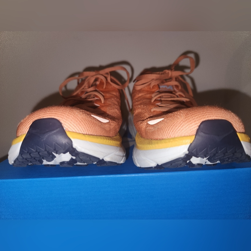 Women's Orange Peach Hoka Clifton 8 Athletic Running Shoes Sneakers Size 8B - Picture 3 of 11